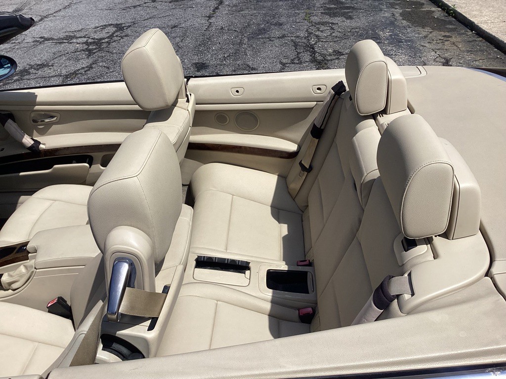 2007 BMW 3 Series Image 18