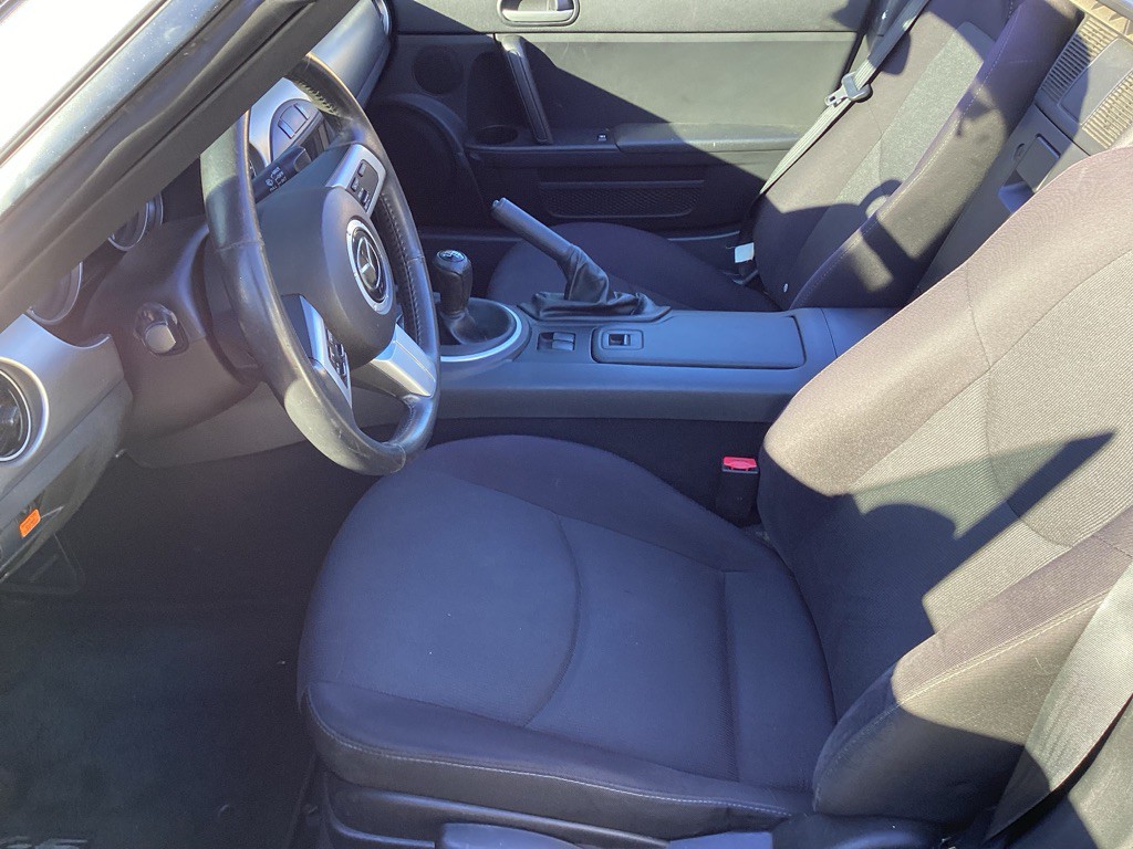 2010 Mazda MX-5 Miata Image 4