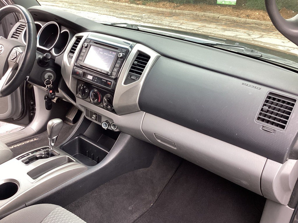 2014 Toyota Tacoma Image 10