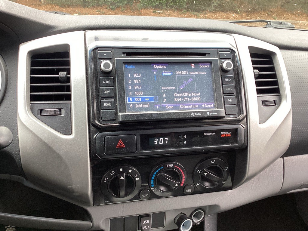 2014 Toyota Tacoma Image 12