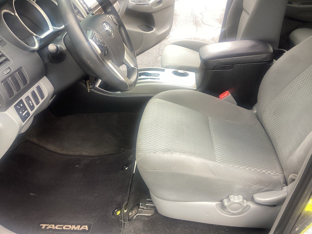 2014 Toyota Tacoma Image 14