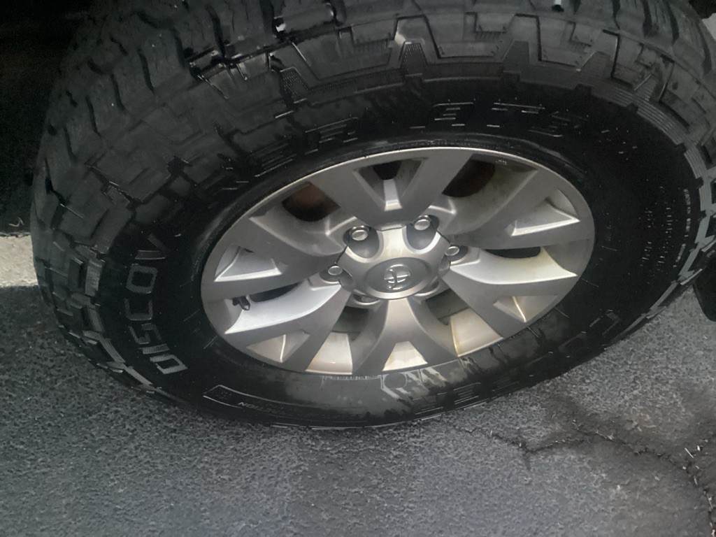 2015 Toyota Tacoma Image 10