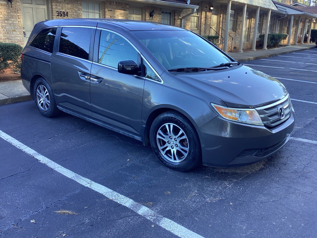 2012 Honda Odyssey Image 2