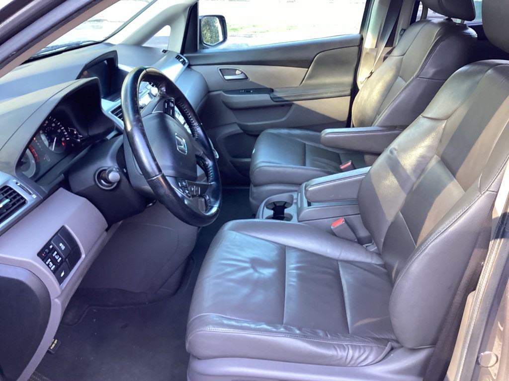 2012 Honda Odyssey Image 10
