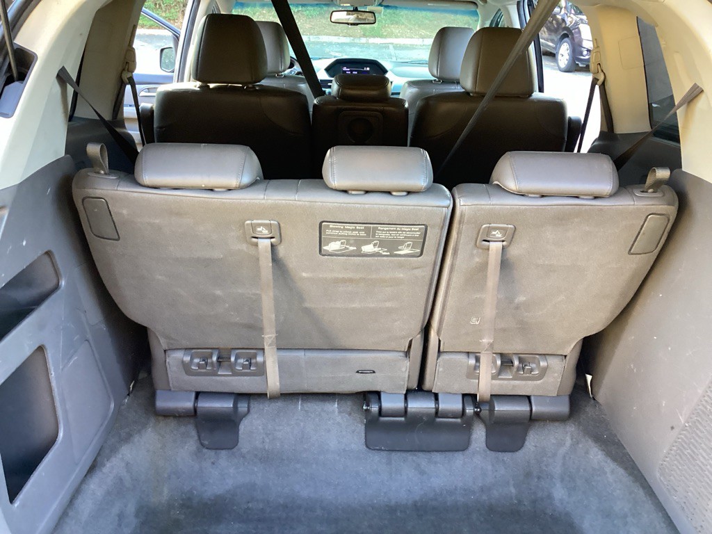 2012 Honda Odyssey Image 11
