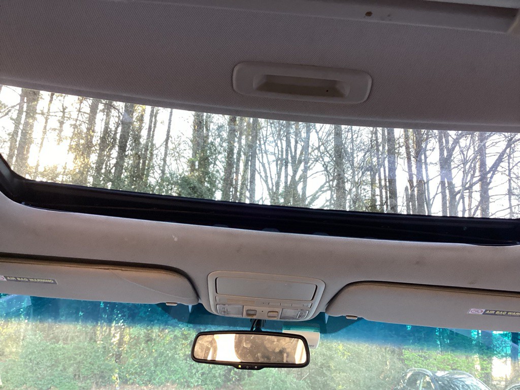 2012 Honda Odyssey Image 17