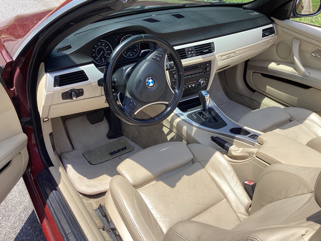 2011 BMW 3 Series Image 20