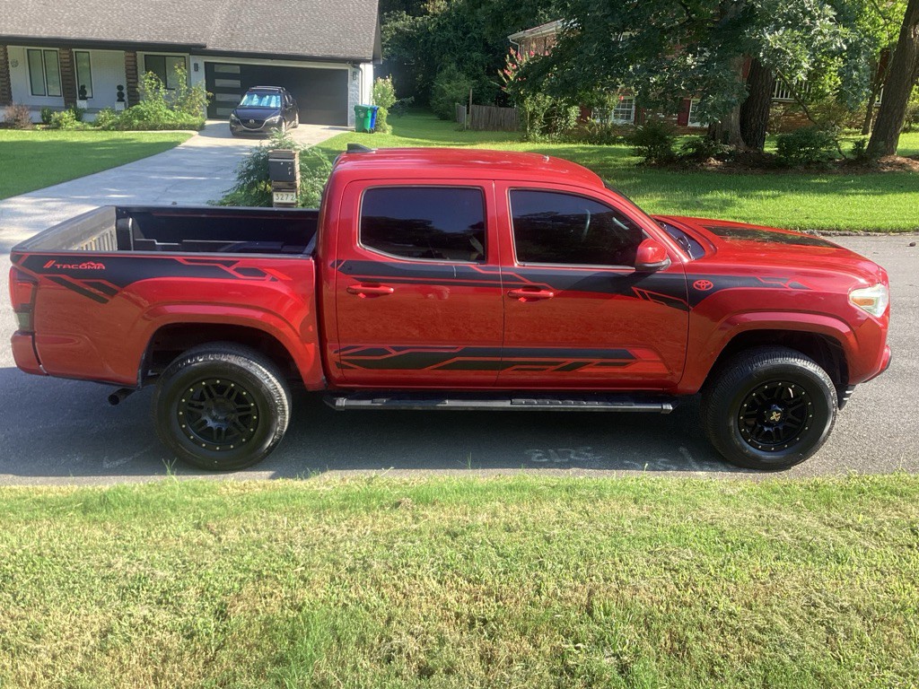 2019 Toyota Tacoma Image 7