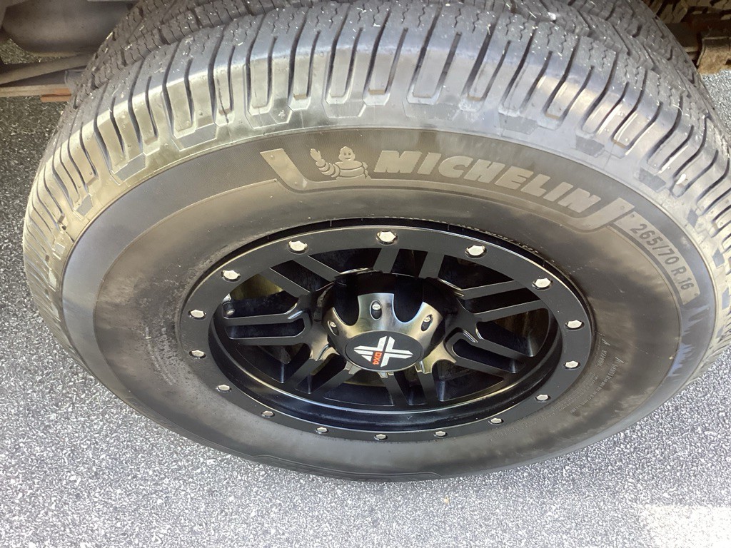 2019 Toyota Tacoma Image 11