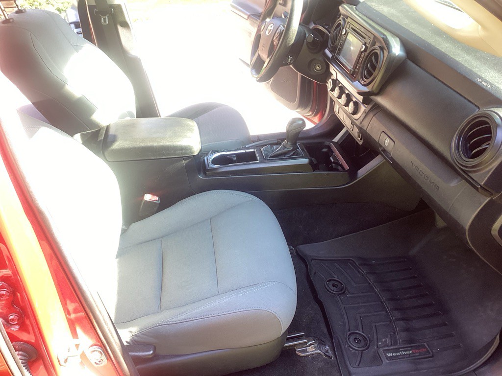 2019 Toyota Tacoma Image 13