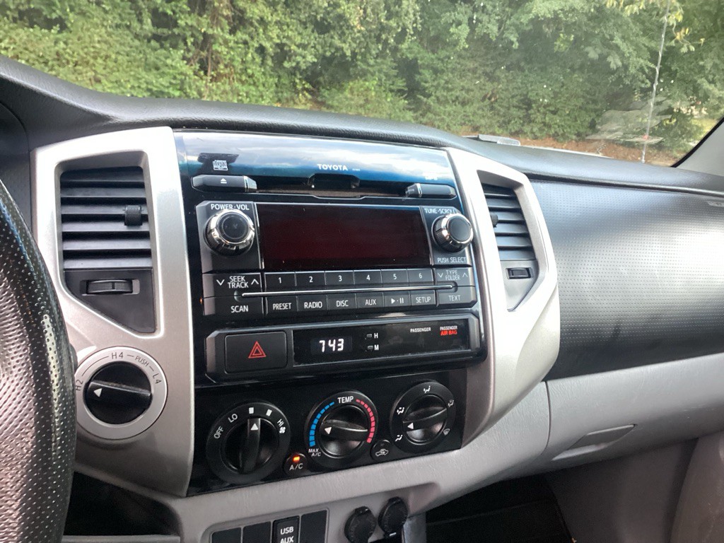 2012 Toyota Tacoma Image 19