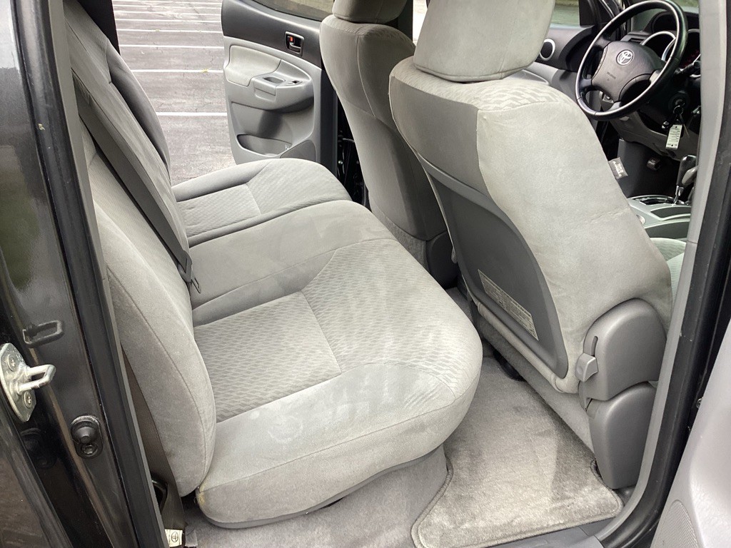 2010 Toyota Tacoma Image 13