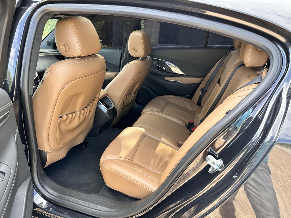 2015 Buick Lacrosse Image 10