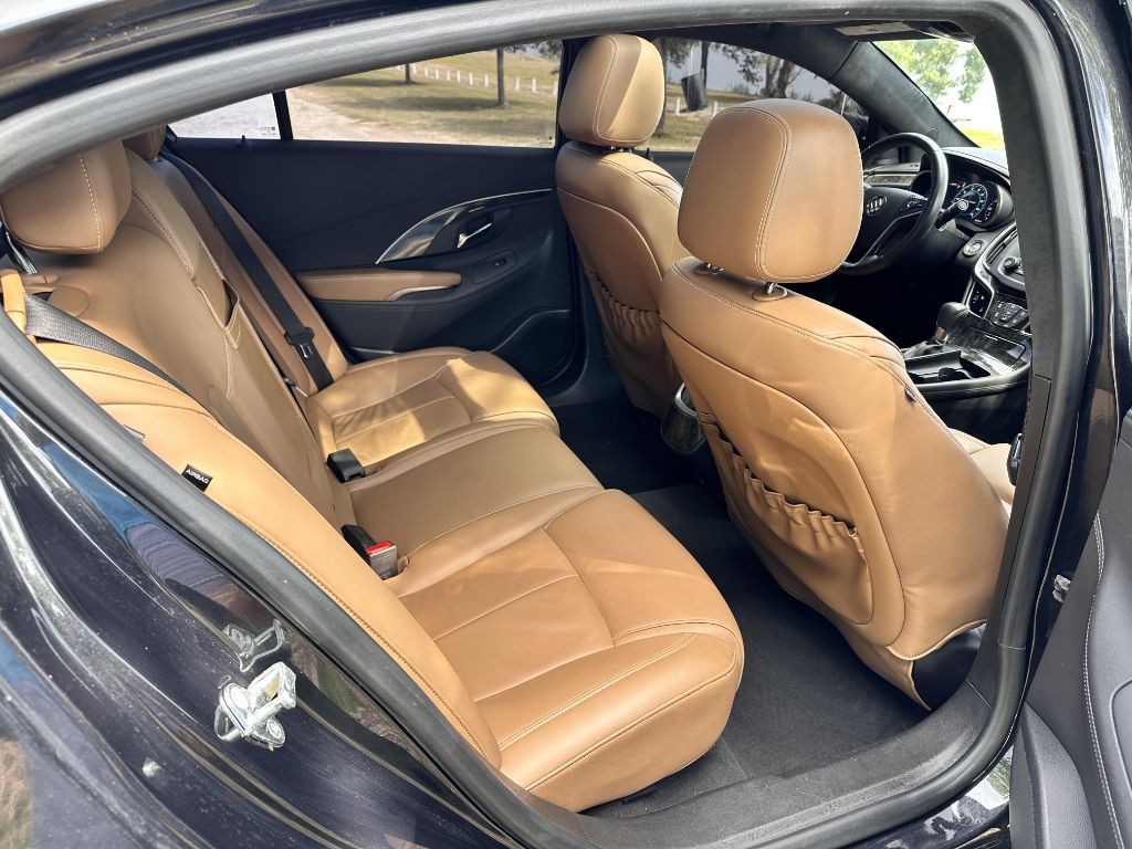 2015 Buick Lacrosse Image 11