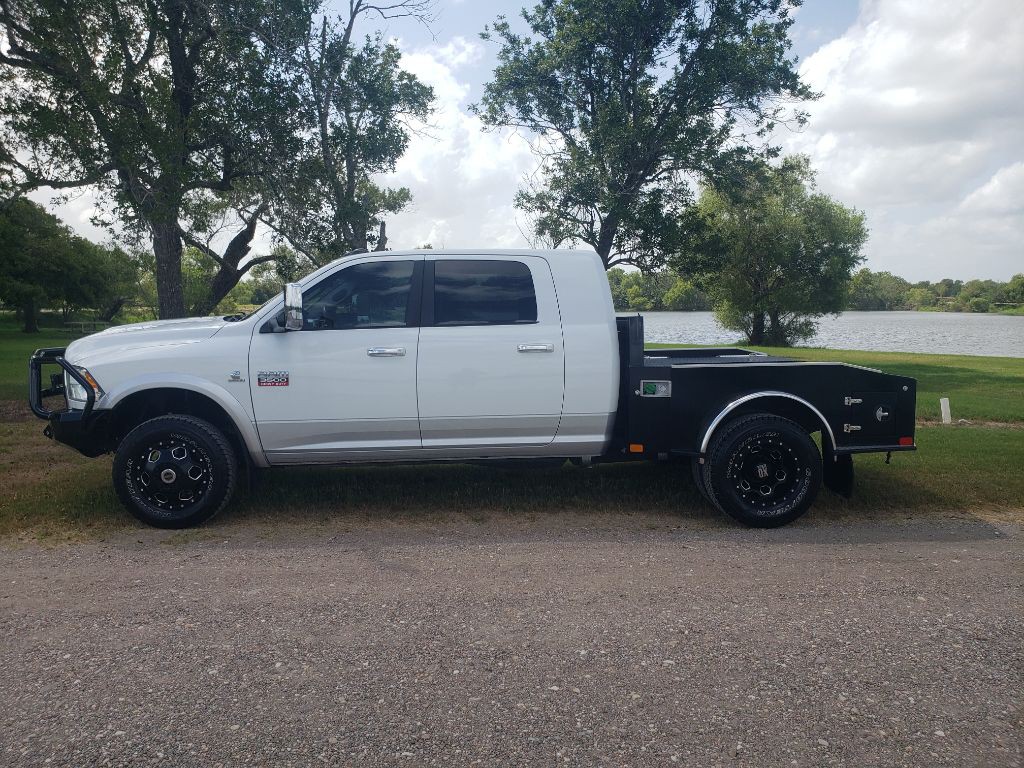 2012 Dodge Ram 3500 Image 2