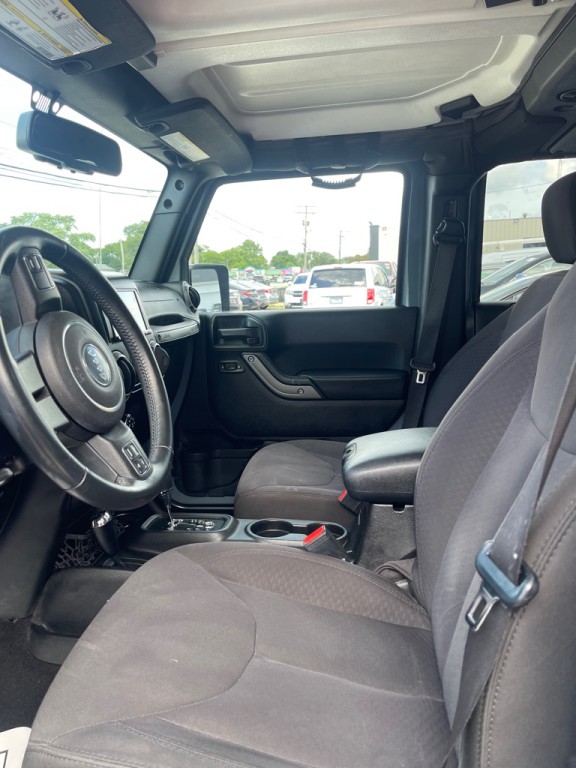 2015 Jeep Wrangler Unlimited Image 8