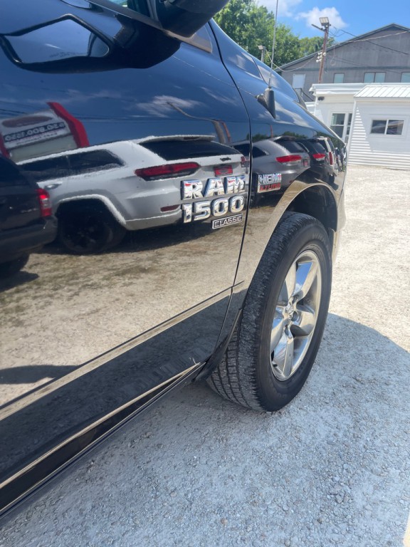 2019 RAM 1500 Image 4