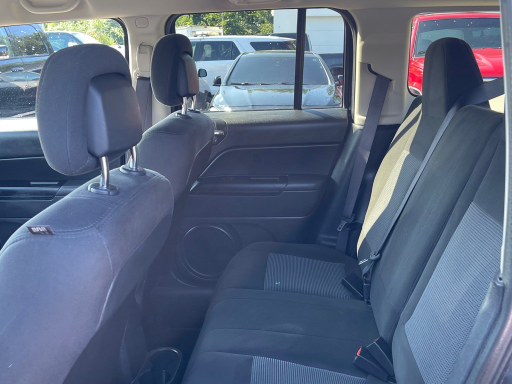 2016 Jeep Patriot Image 8