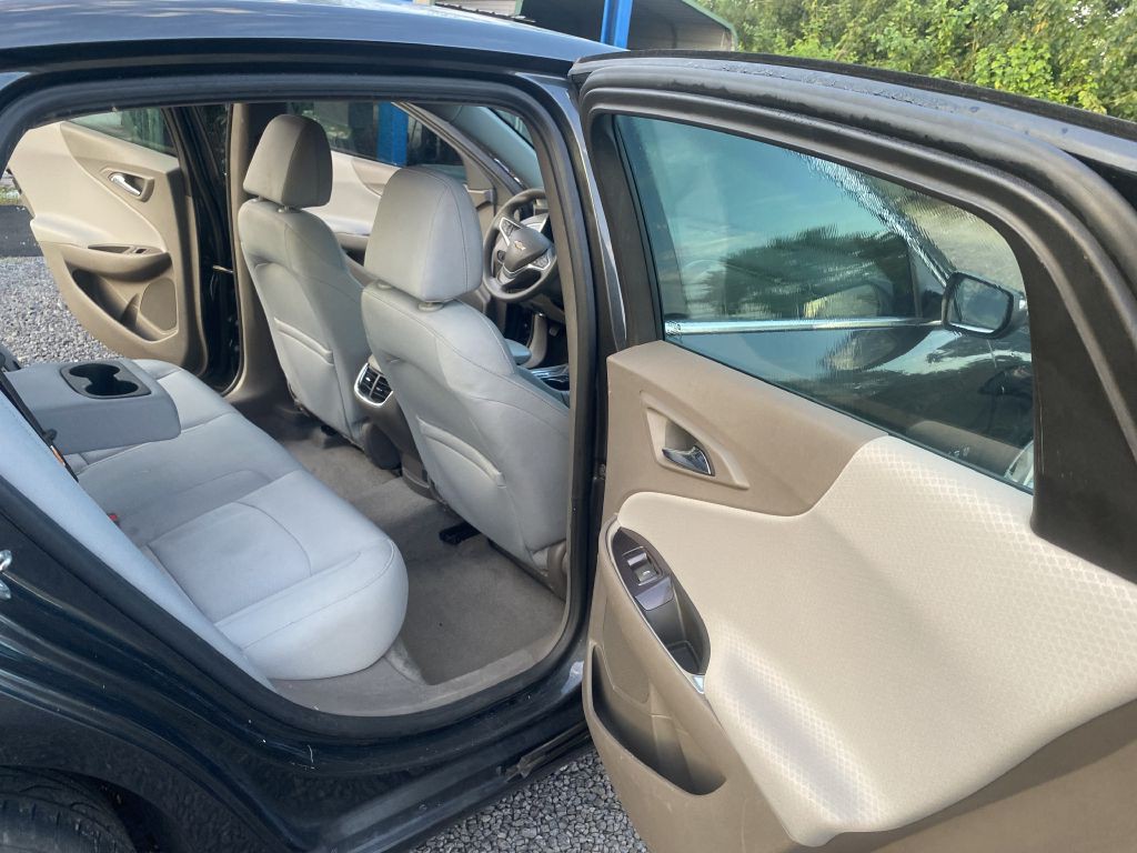 2016 Chevrolet Malibu Image 11