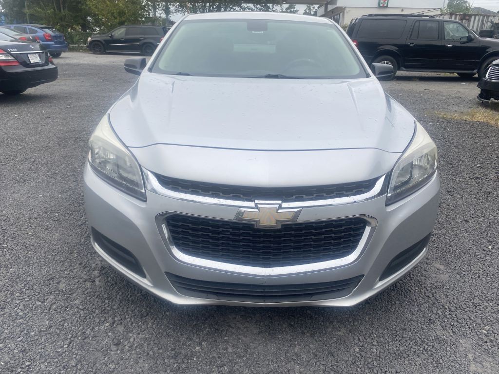 2014 Chevrolet Malibu Image 2