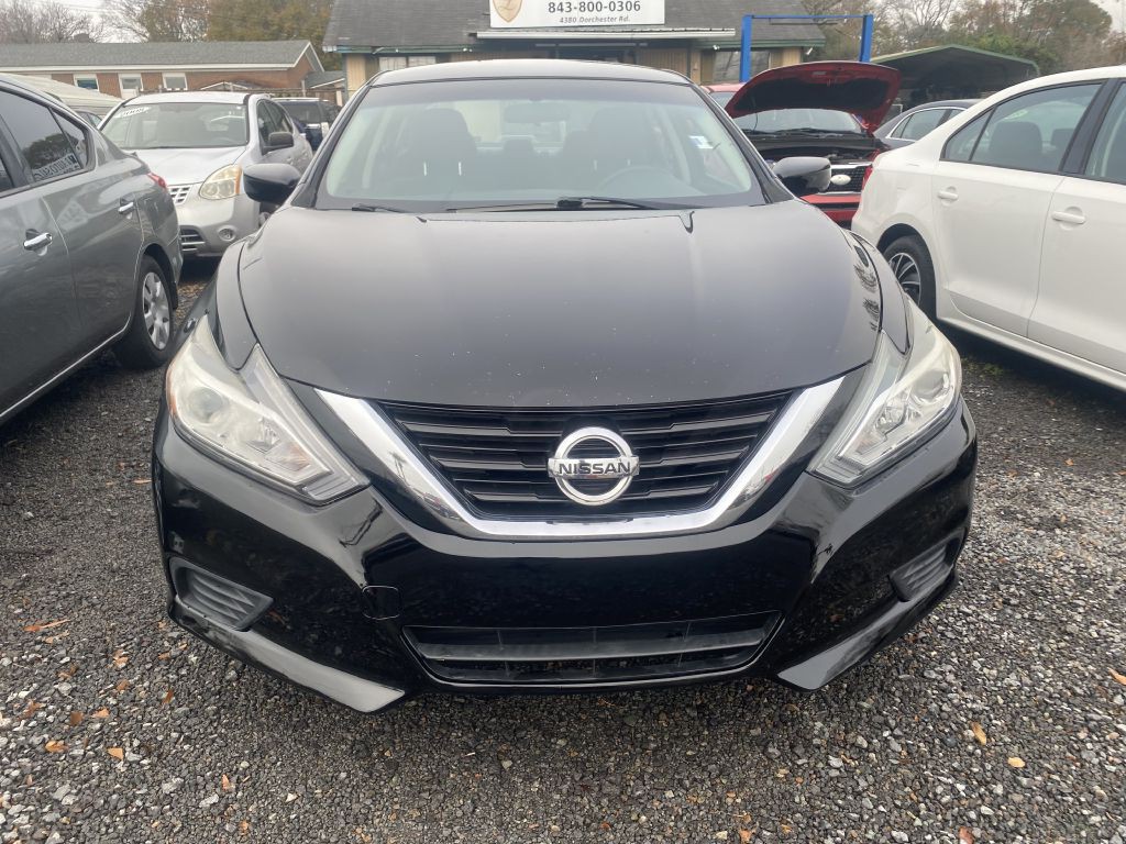 2017 Nissan Altima Image 1