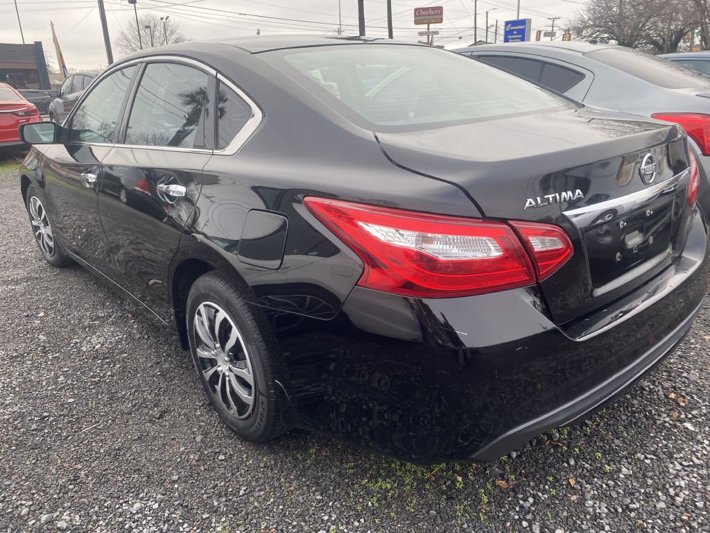2017 Nissan Altima Image 6