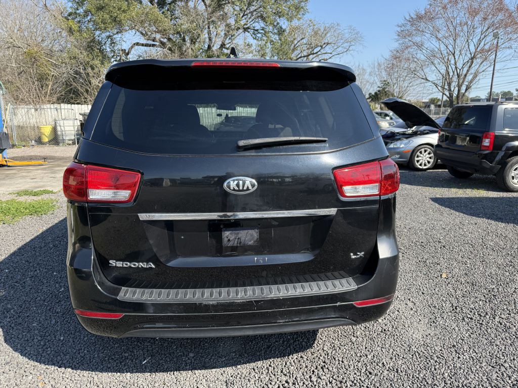 2017 Kia Sedona Image 6