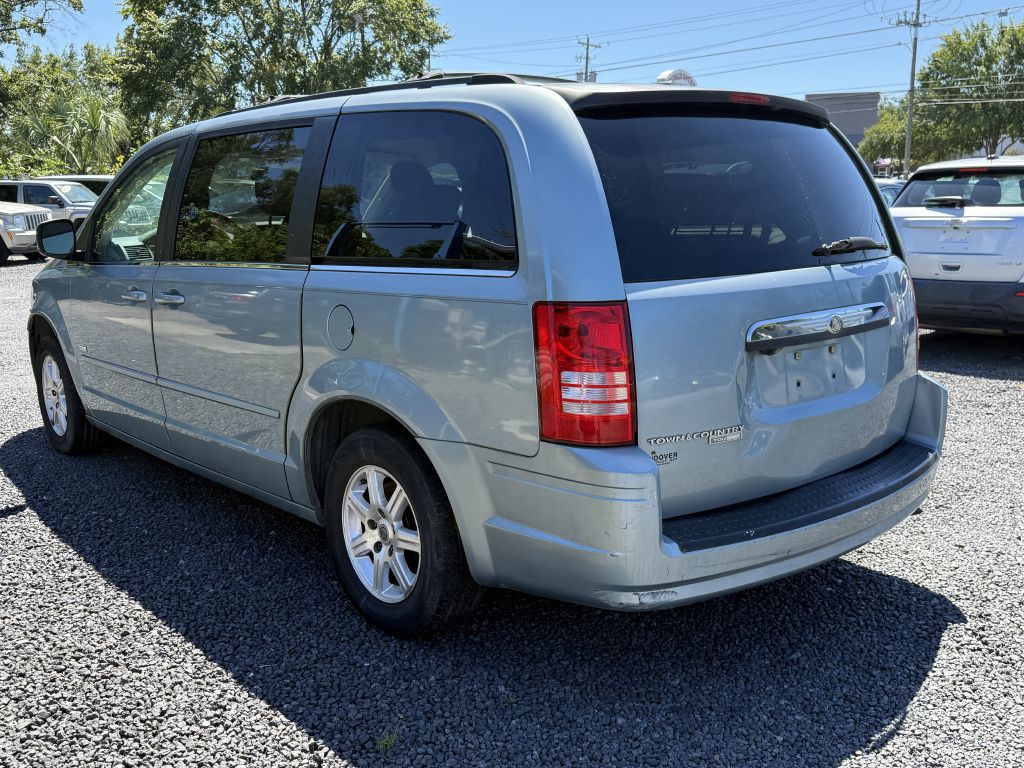 2008 Chrysler Town & Country Image 6