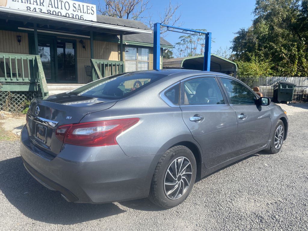 2018 Nissan Altima Image 4