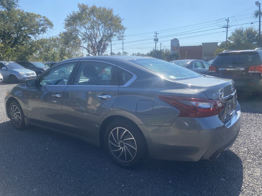 2018 Nissan Altima Image 6