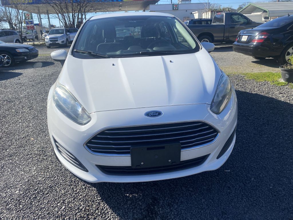 2017 Ford Fiesta Image 2