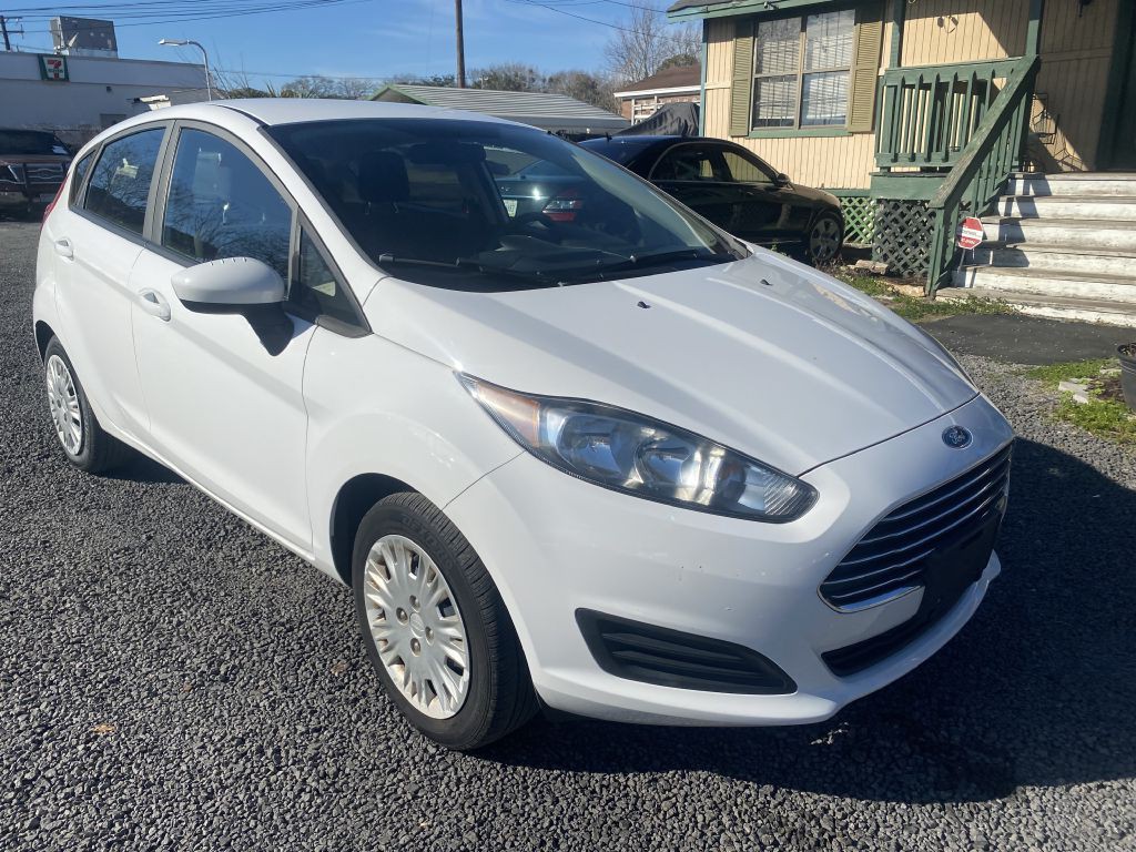 2017 Ford Fiesta Image 3