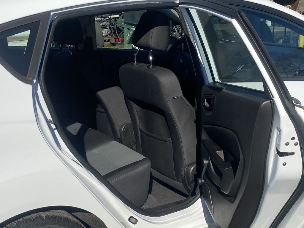 2017 Ford Fiesta Image 13