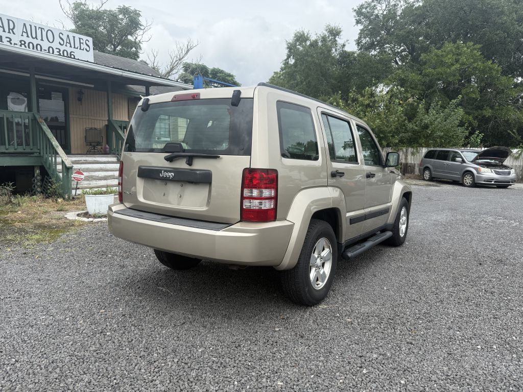 2010 Jeep Liberty Image 5