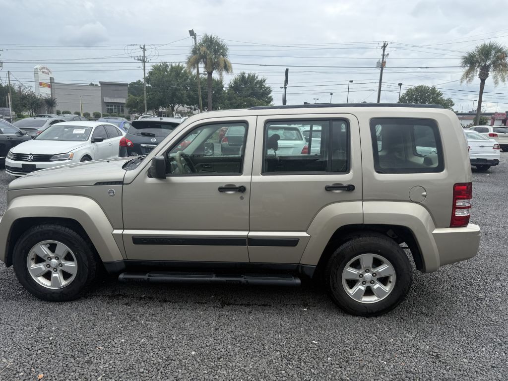2010 Jeep Liberty Image 7