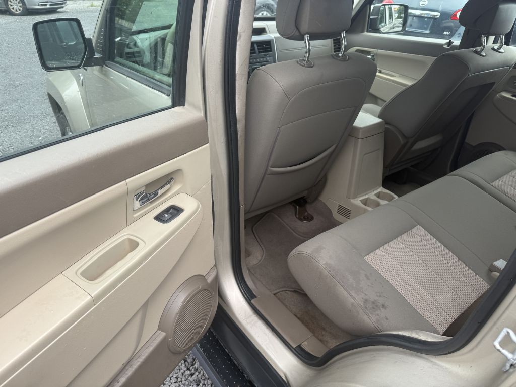 2010 Jeep Liberty Image 12