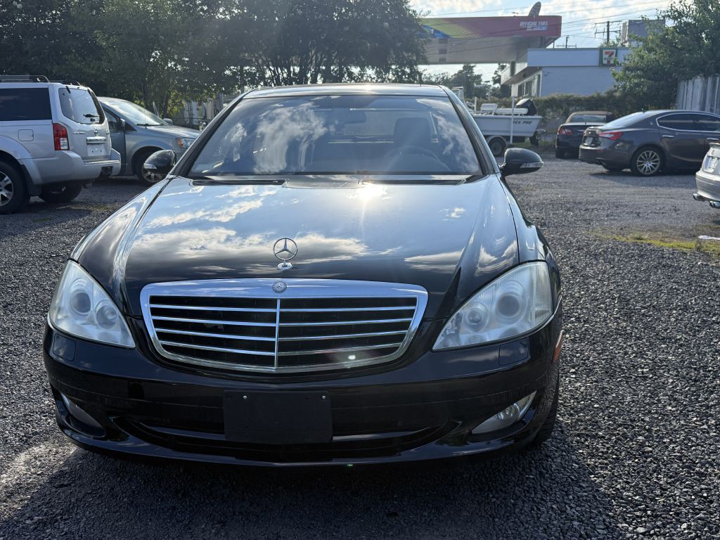 2009 Mercedes-Benz S-Class Image 2