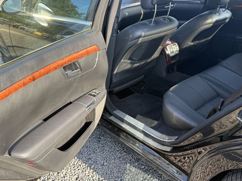 2009 Mercedes-Benz S-Class Image 10