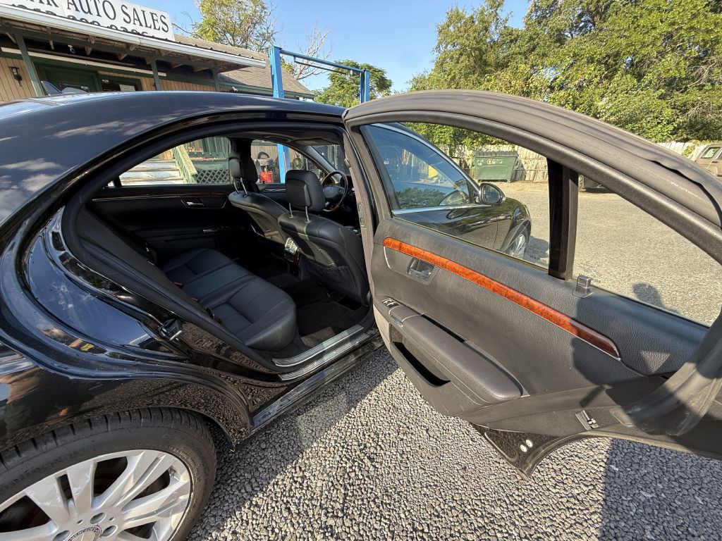 2009 Mercedes-Benz S-Class Image 12