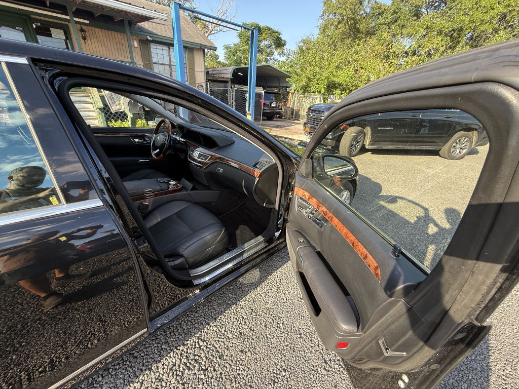 2009 Mercedes-Benz S-Class Image 13