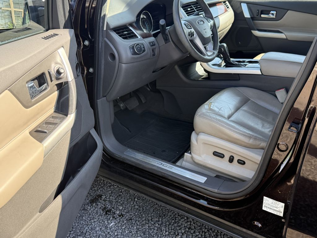 2013 Ford Edge Image 9