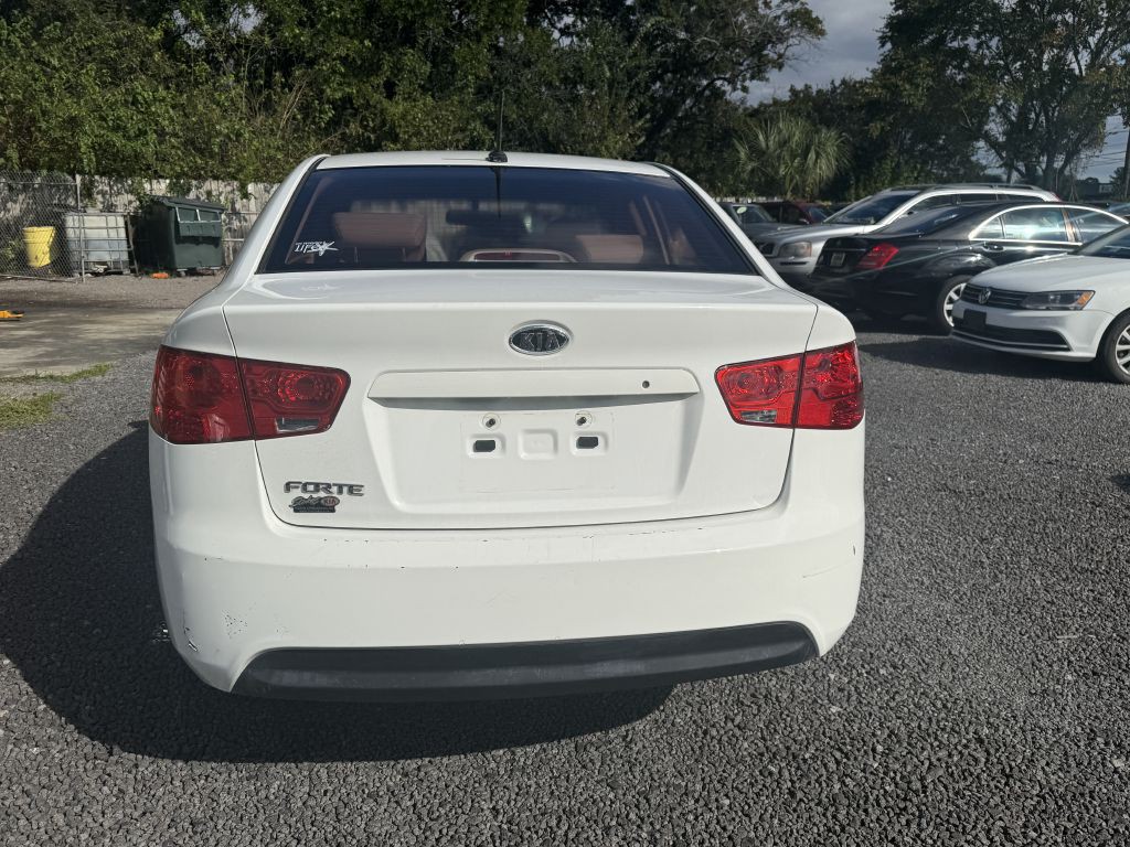 2010 Kia Forte Image 6
