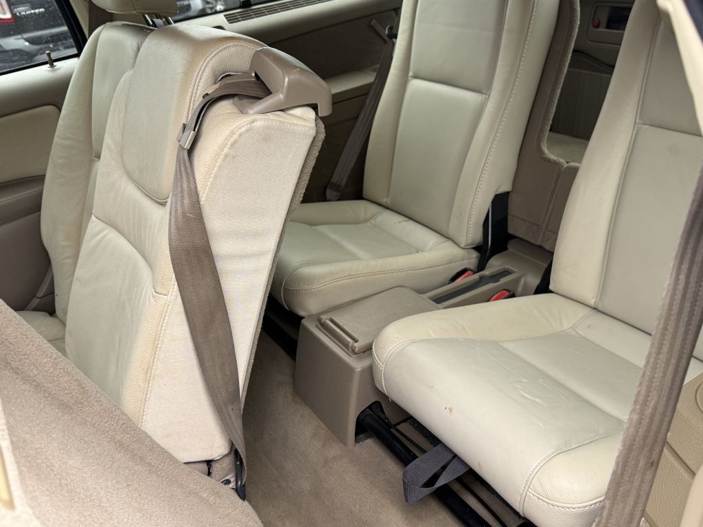 2007 Volvo XC90 Image 10