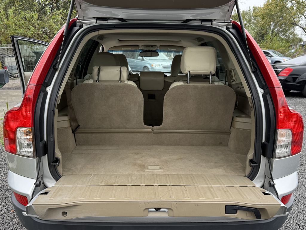 2007 Volvo XC90 Image 11