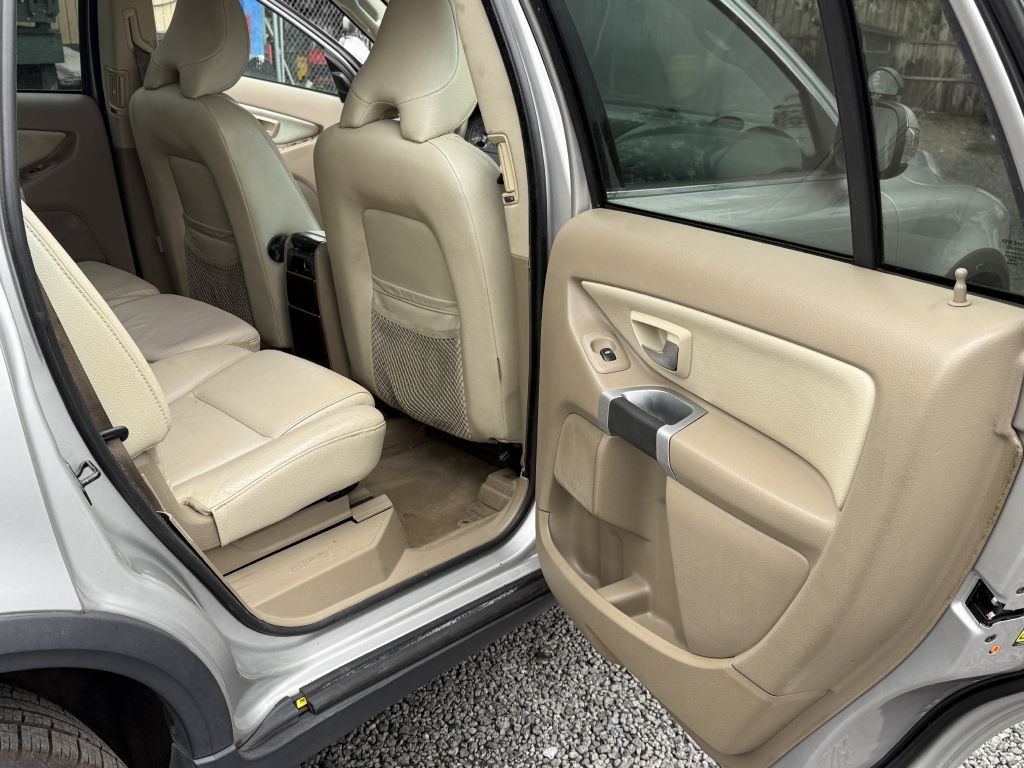 2007 Volvo XC90 Image 13