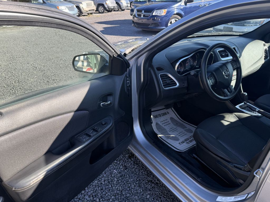 2013 Dodge Avenger Image 8