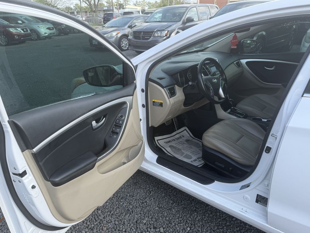 2014 Hyundai Elantra Image 9
