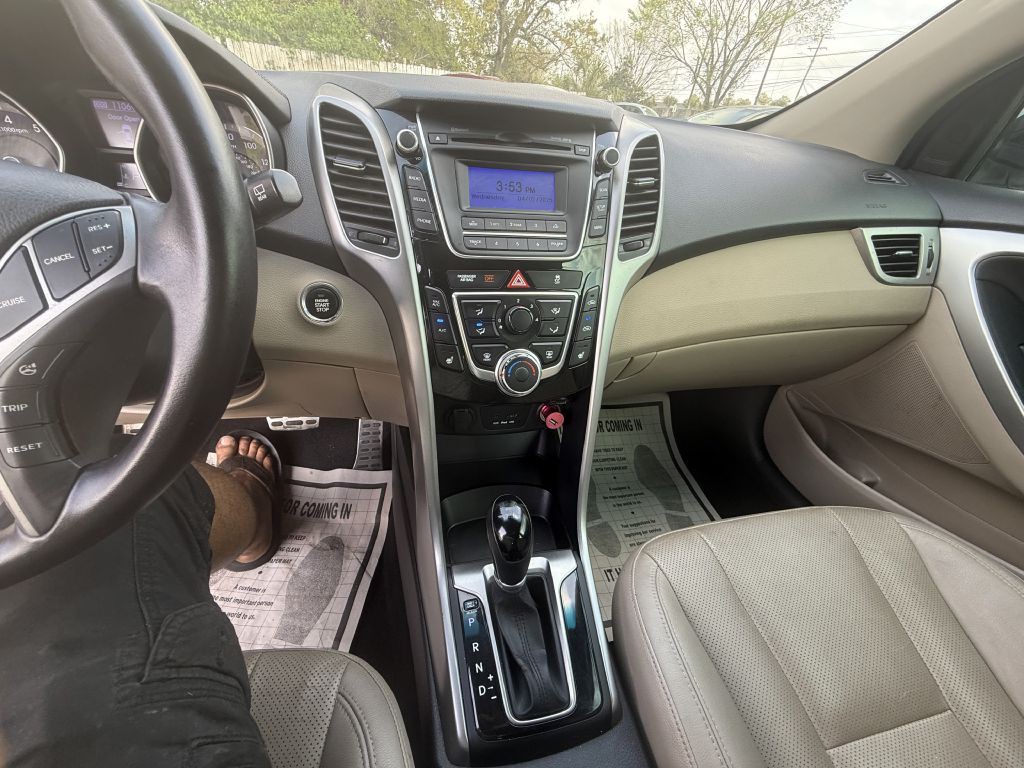 2014 Hyundai Elantra Image 14