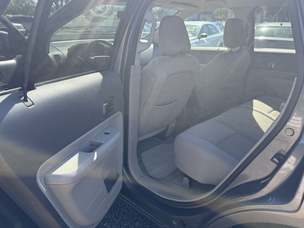 2010 Ford Edge Image 10