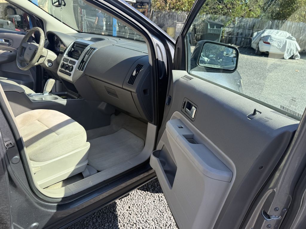 2010 Ford Edge Image 12